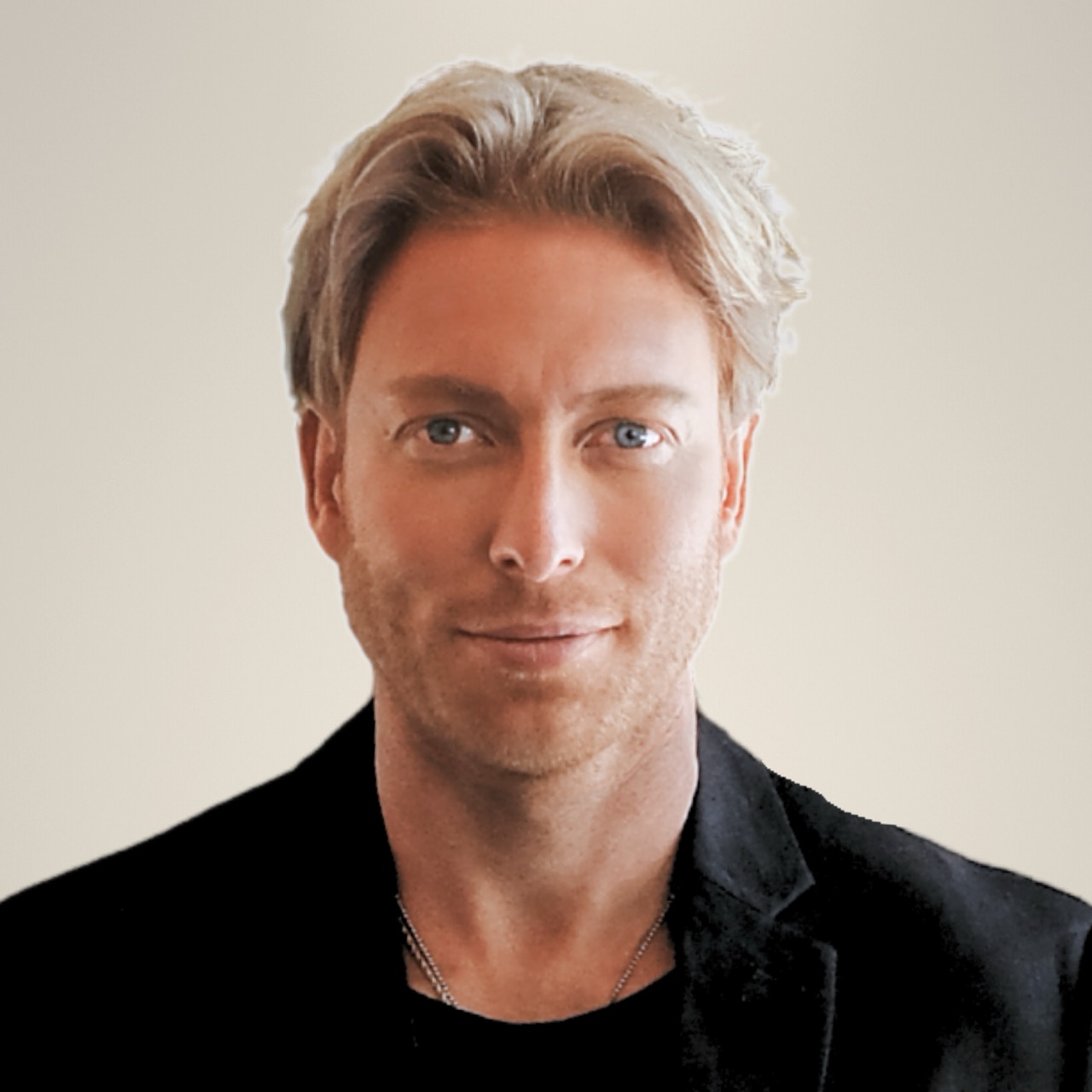 Matthew Hoult